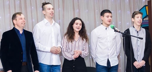 Праздничное богослужение 15-летия церкви г. Коцюбинское 09.02.2020 миниатюра